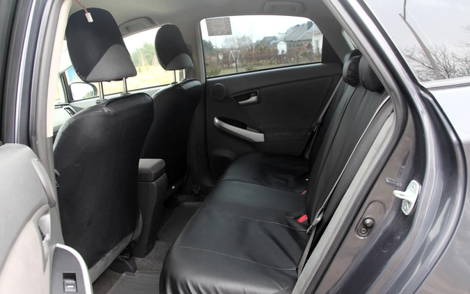 Toyota Prius cena 38300 przebieg: 206337, rok produkcji 2011 z Płock małe 704